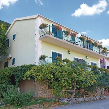 One-bedroom In Lägenhet