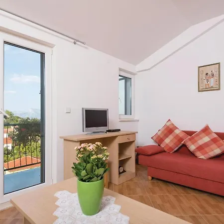 Beautiful In With House Sea View דירה *
