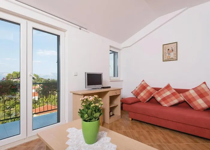 One-bedroom In דירה *